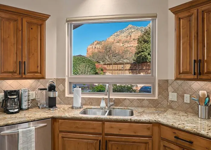 Your Personal Wellness Oasis With Red Rock Views, Private Sauna And Nearby Trails *