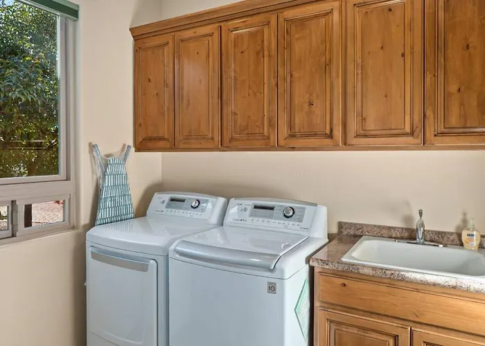 Your Personal Wellness Oasis With Red Rock Views, Private Sauna And Nearby Trails Holiday home Sedona