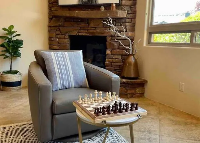 Your Personal Wellness Oasis With Red Rock Views, Private Sauna And Nearby Trails *