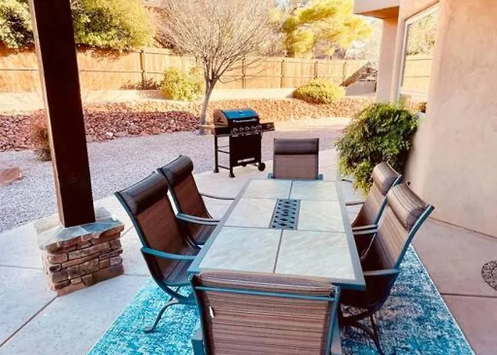 Your Personal Wellness Oasis With Red Rock Views, Private Sauna And Nearby Trails Holiday home *