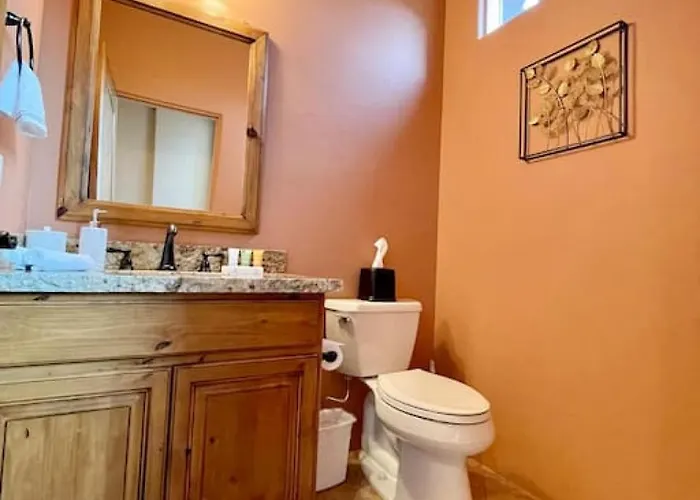 Holiday home Your Personal Wellness Oasis With Red Rock Views, Private Sauna And Nearby Trails